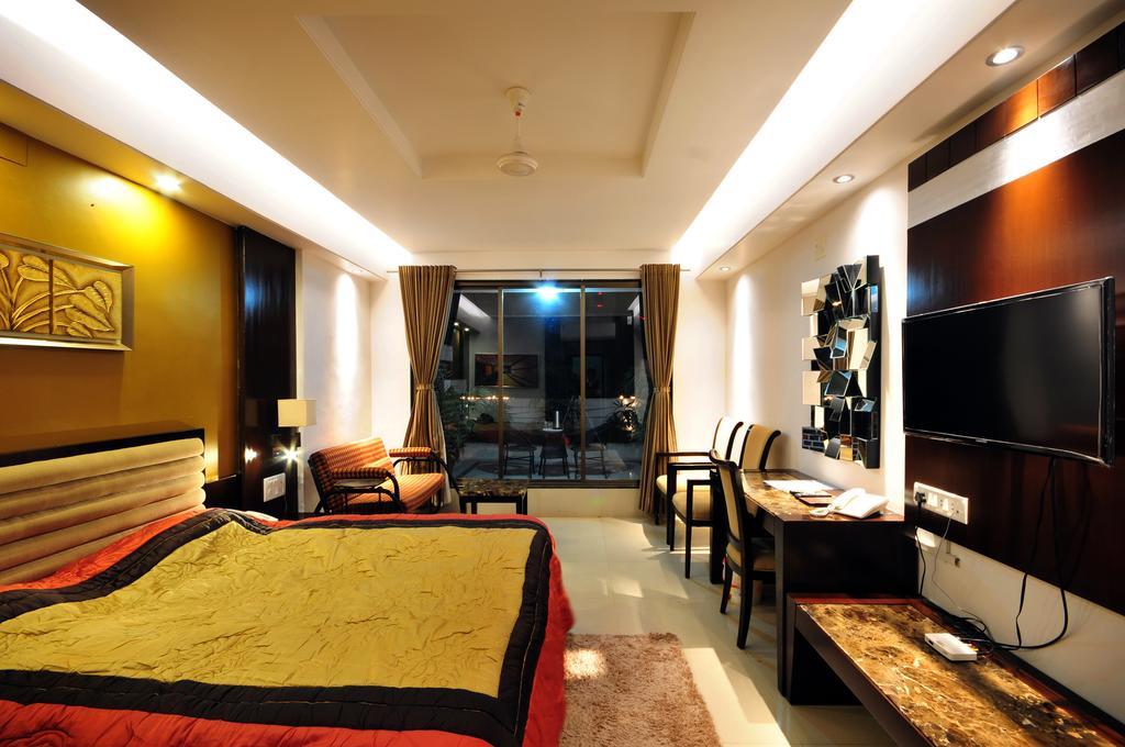 Hotel Surabhi Regency Ананд Номер фото